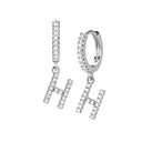 Hi-Life Letter Huggie Ohrringe 18K Vergoldet