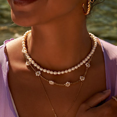 Collier de fleurs de perles Sweet Life plaqué or 14 carats
