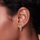 Golden Leaf Pave Huggie Ohrringe 14K Vergoldet