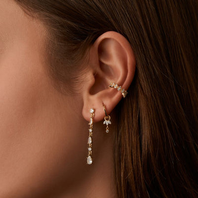 Mini teardrop stud earrings