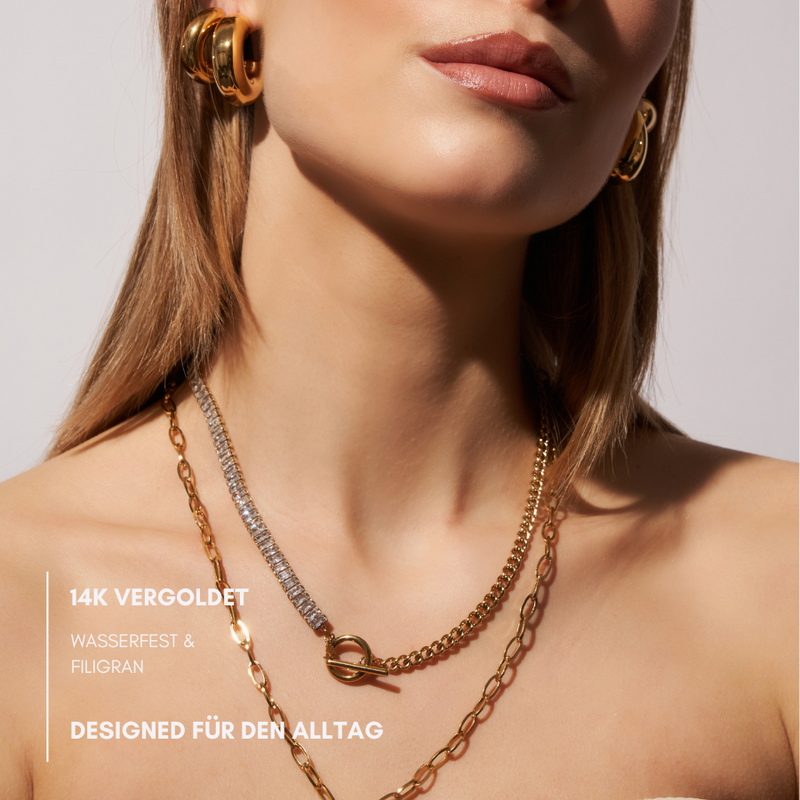 Nereya Baguette T-Bar Necklace 14k Gold Plated