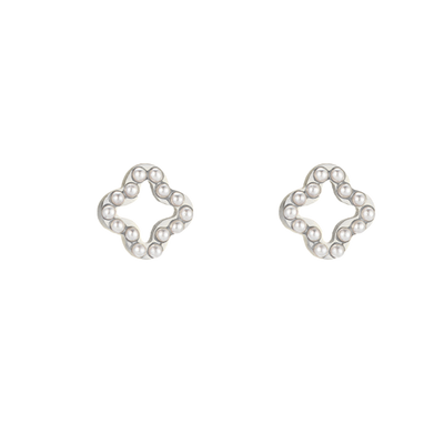 Boucles d'oreilles à tige en forme de fleur de perles plaquées or 14 carats